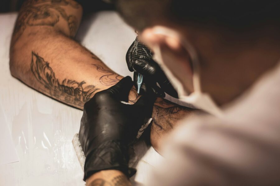 Tetování: Motivy a vzory na ruku 2024